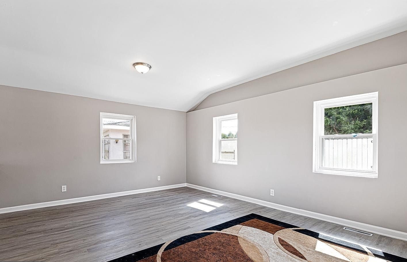 Building Photo - 1 Carlo Rd