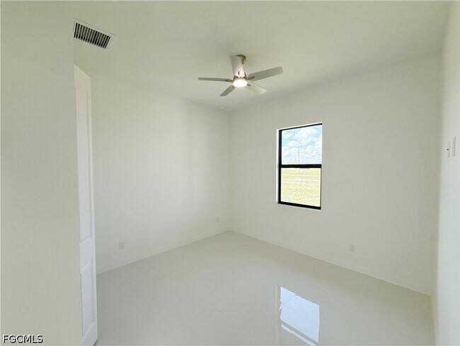 Building Photo - 4238 NW 34th Terrace