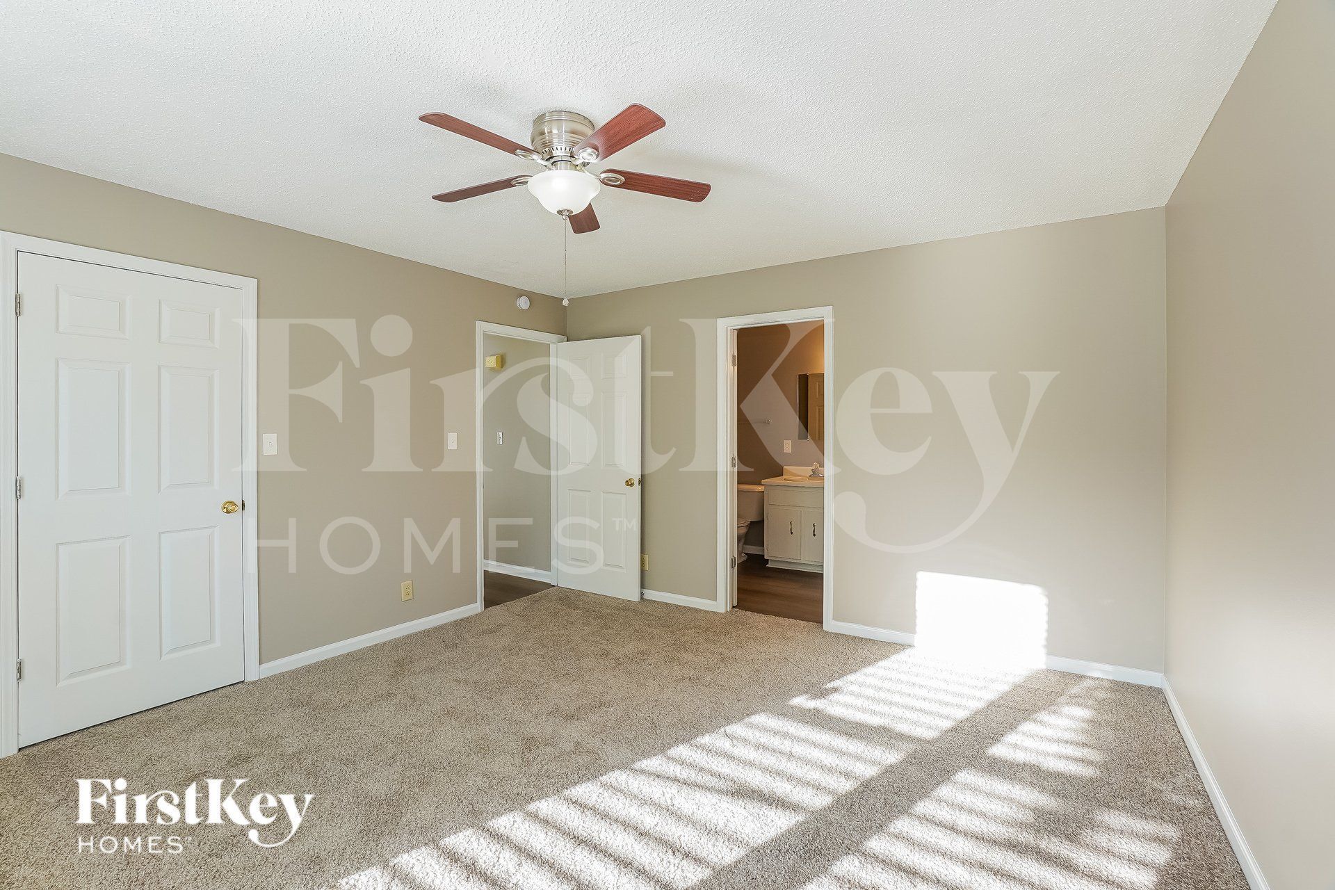 Building Photo - 1237 Archwood Dr