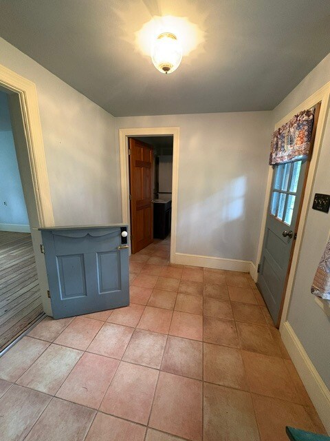 Building Photo - 152 Lindecamp ln
