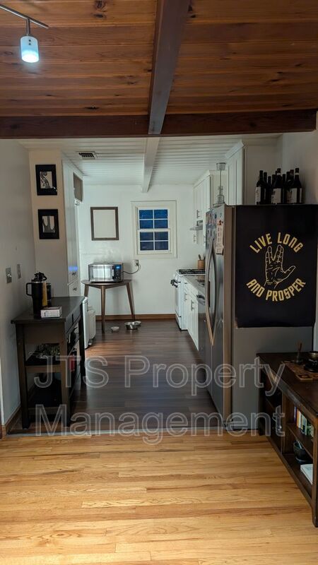 Building Photo - 3107 Del Paso Blvd