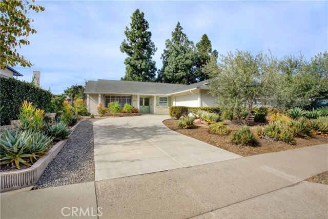 Building Photo - 25256 Pacifica Ave