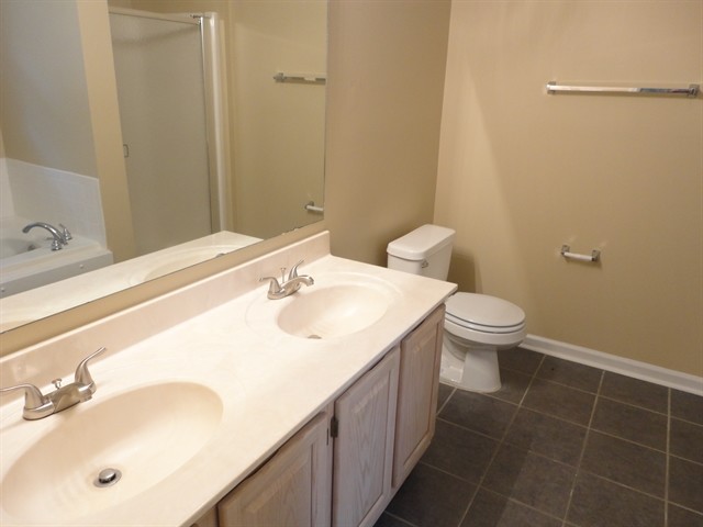 Building Photo - 6407 Barberry Dr