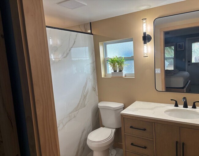 Building Photo - 3BR 2BA for Rent NSB between US1 & the River