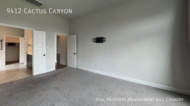 Building Photo - Spacious 4 bedroom with open layout!