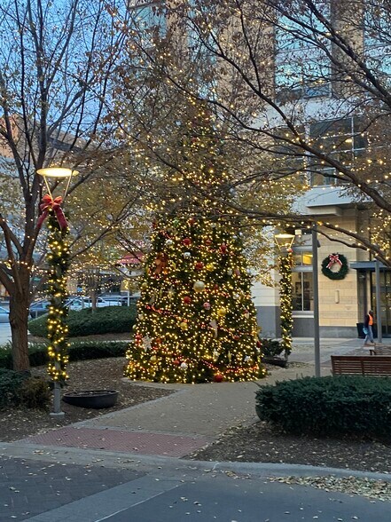 Building Photo - 120 S 31st Ave