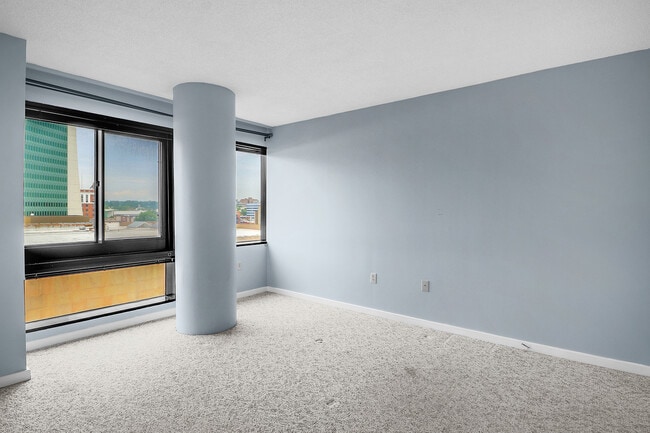 Building Photo - 127 Greyrock Pl