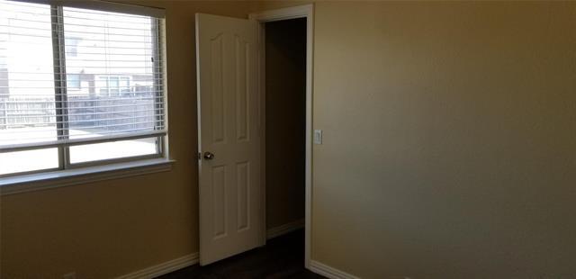 Building Photo - 903 Lasso Ln