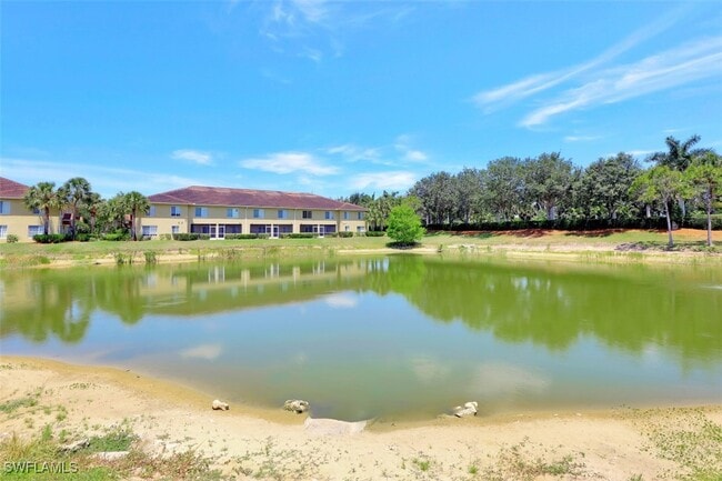 Building Photo - 9465 Ivy Brook Run