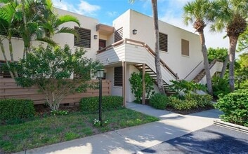 Building Photo - 183 Pineneedle Dr