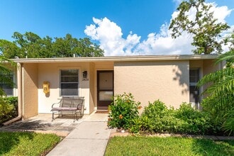 Building Photo - Conveniently located Unfurnished 2-bed, 2-...