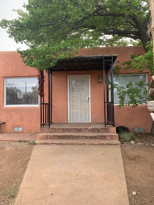 Building Photo - Railyard Central!  Camino Sierra Vista and...