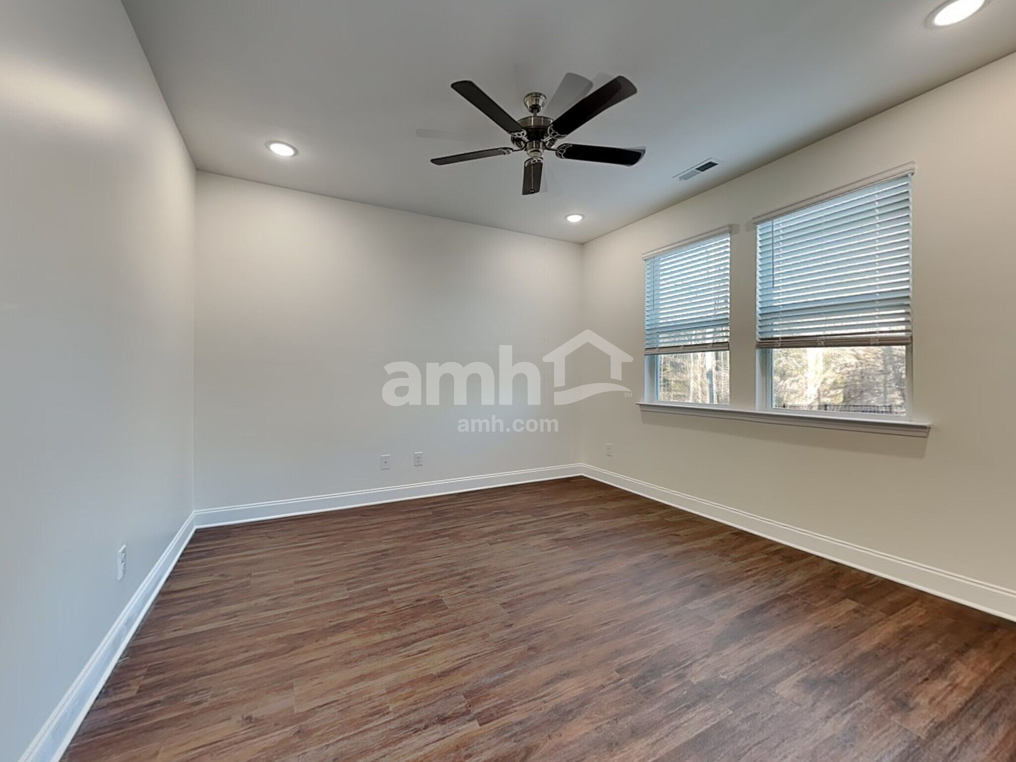 Building Photo - 12204 Golden Farm Ln