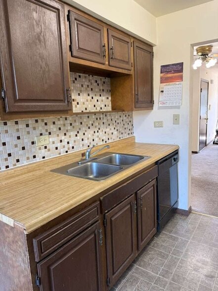 Building Photo - 363 E Rimini Ct