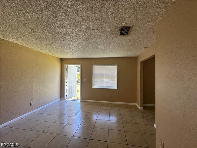 Building Photo - 4425 Ruthann Ct