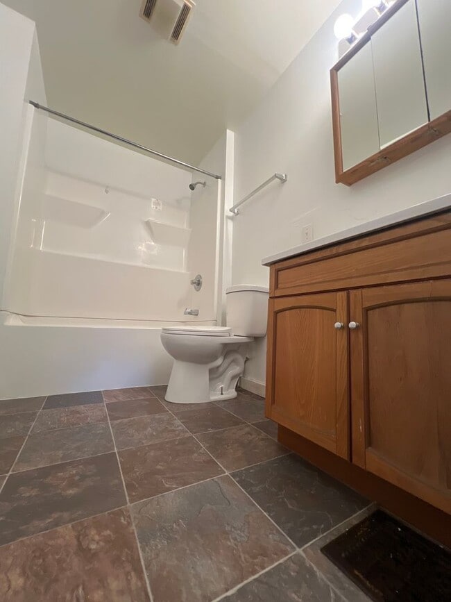 Building Photo - PRICE REDUCTION 4 BDRM Available August, 2026.  Monthly rent $2,700.00