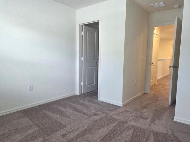 Building Photo - Brand New Townhome in The Sanctuary