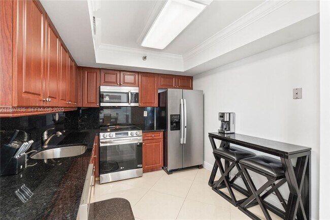 Building Photo - 19101 NE 36th Pl