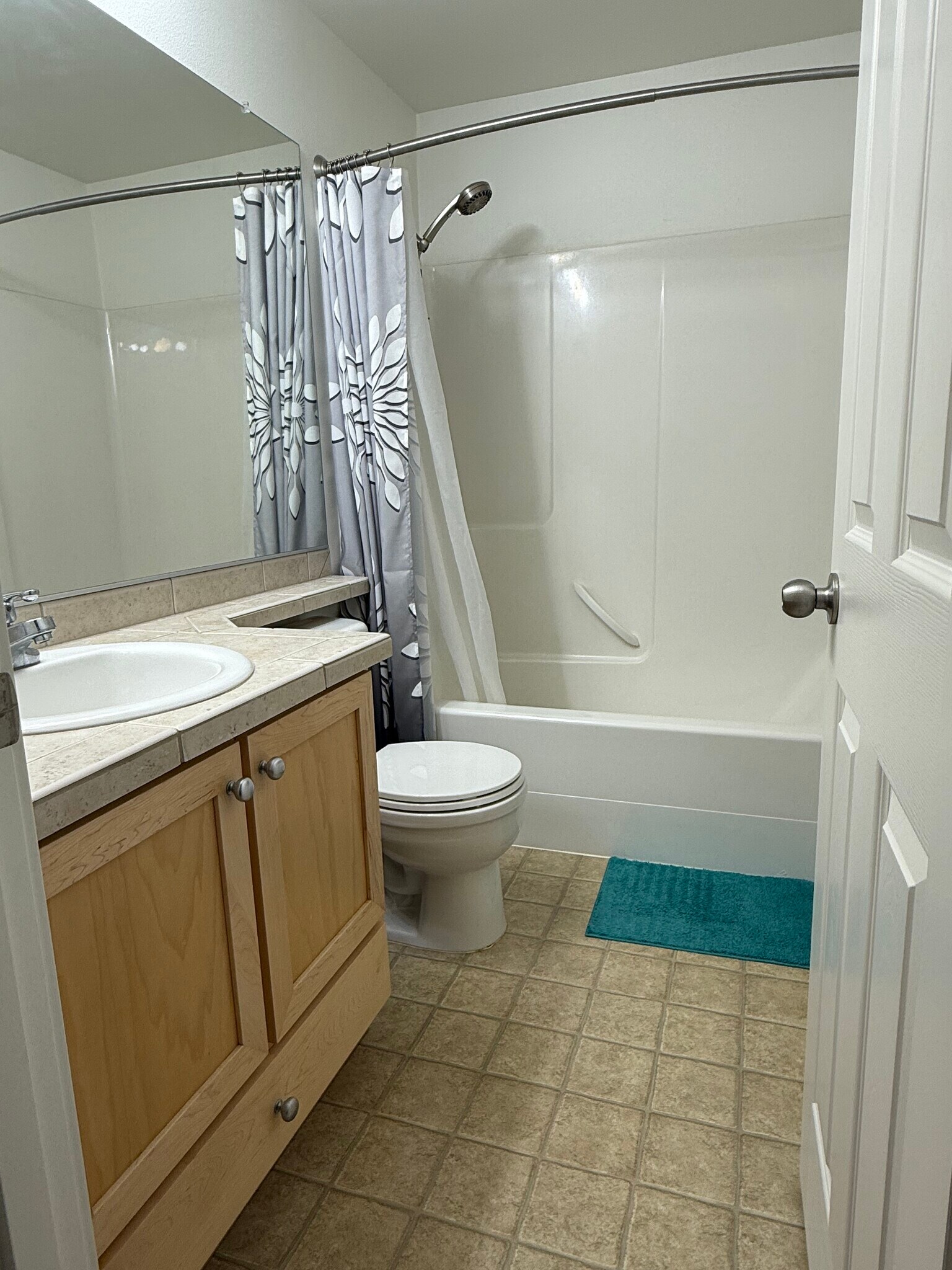 Building Photo - 10743 SW Canterbury Ln