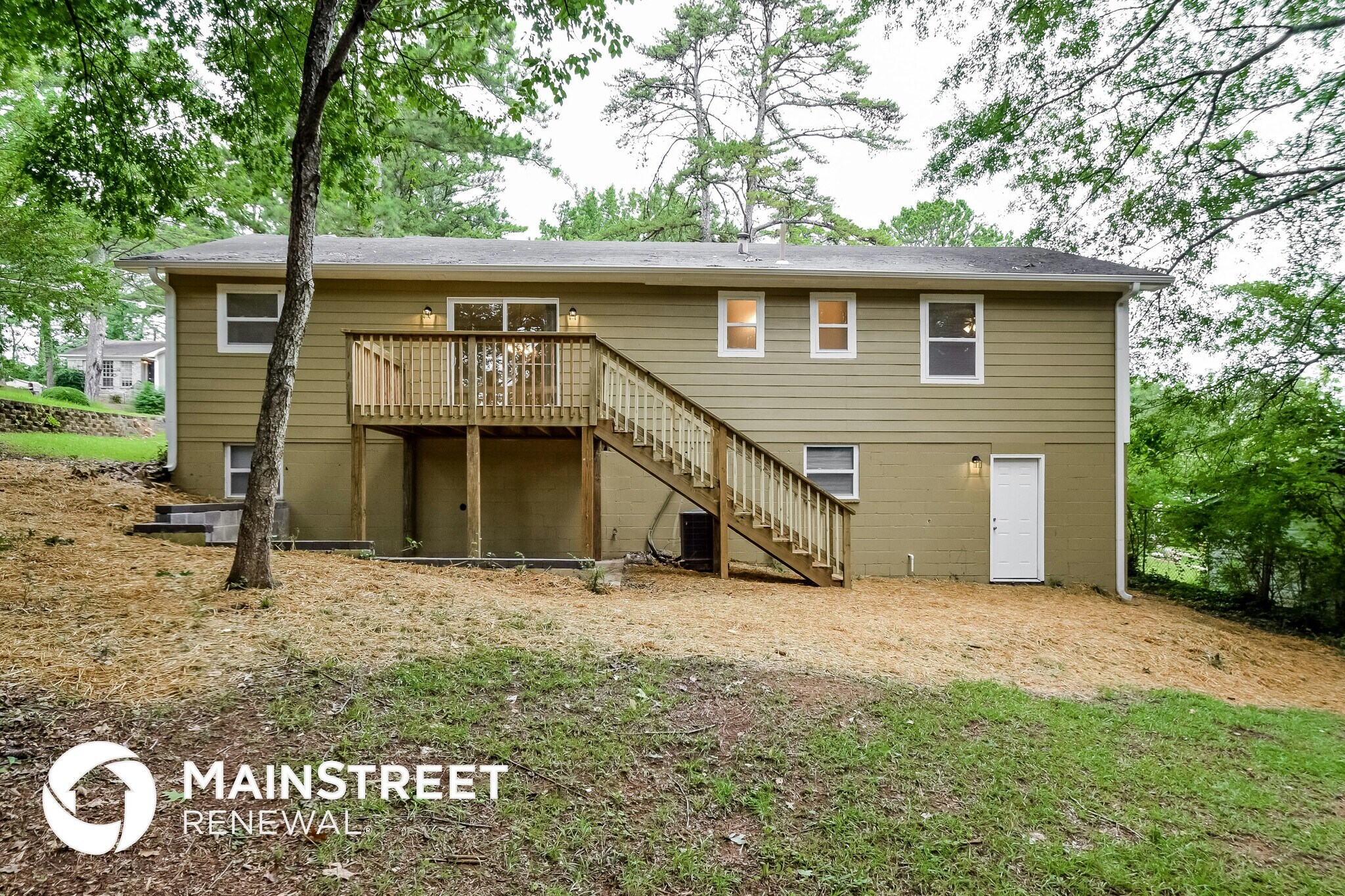 Building Photo - 413 20th Ct NE