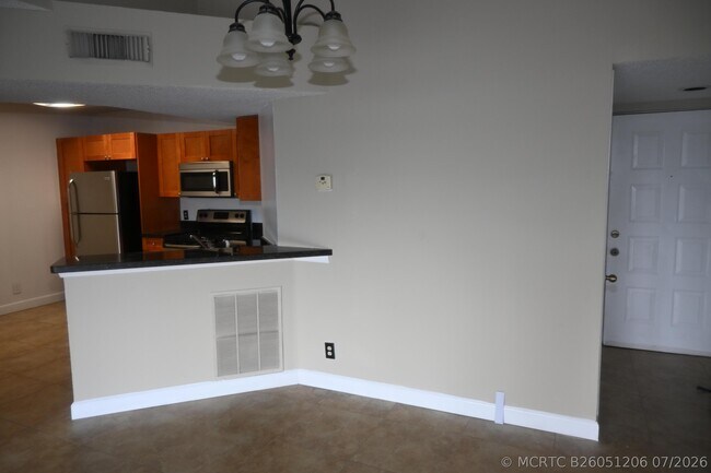 Building Photo - 8721 Wiles Rd