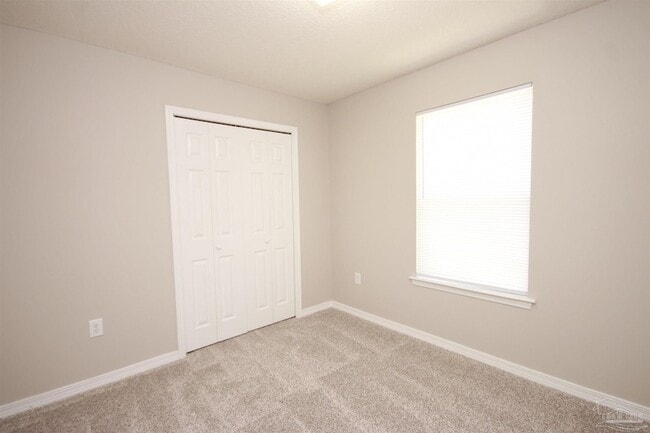 Building Photo - 1077 Antigua Cir