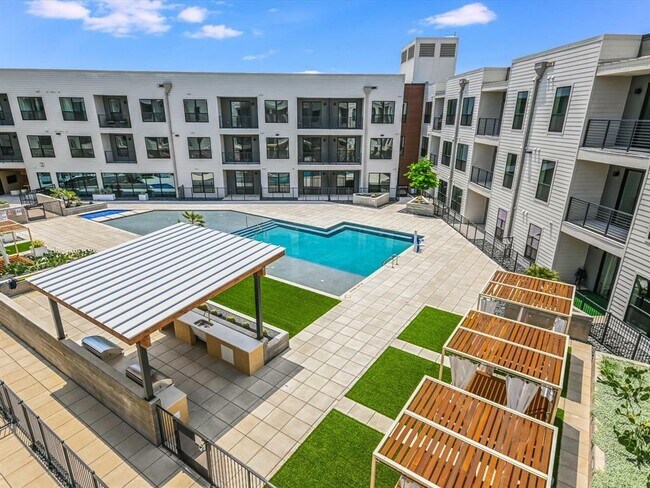 Building Photo - 1701 Simond Ave Ave