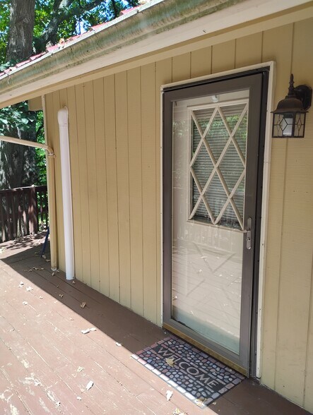 Front door - 270 River Road 2