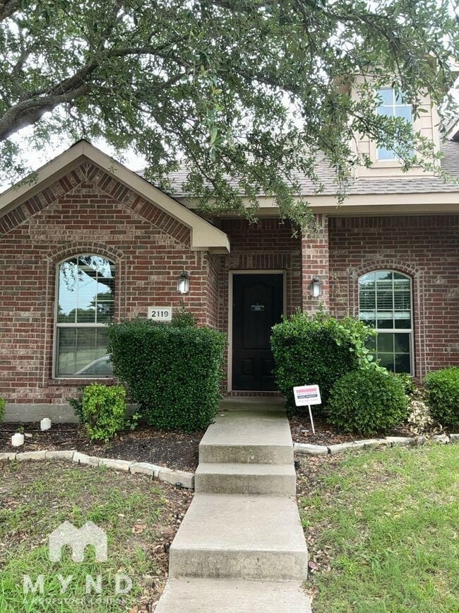 Primary Photo - 2119 Colby Ln