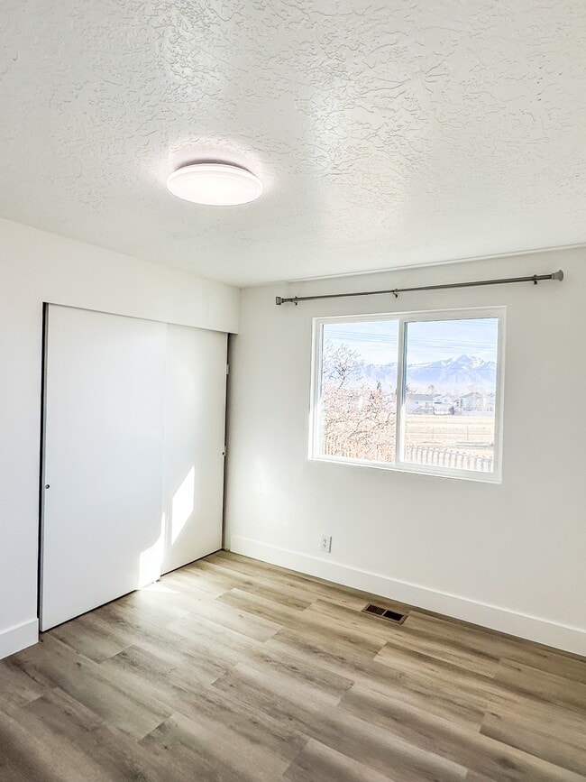 Building Photo - 5699 S Copper City Dr