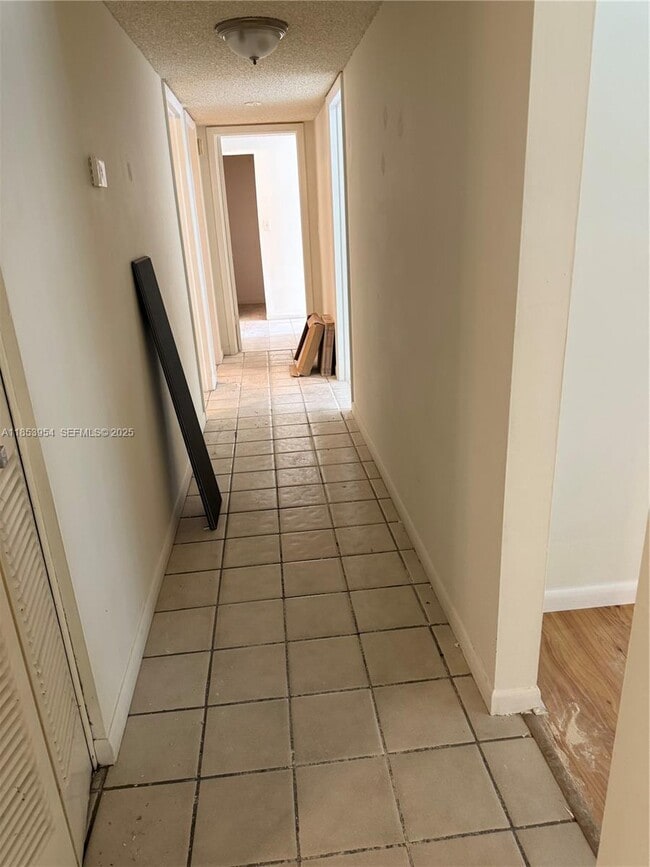 Building Photo - 6901 SW 147th Ave