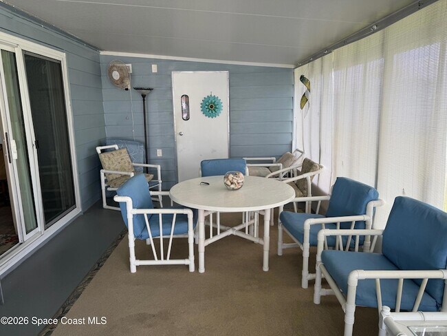 Building Photo - 1112 Pocatella Dr