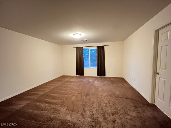 Building Photo - 5280 Tulip Hill Ave