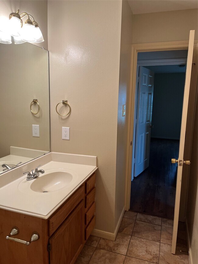 Building Photo - 5314 Tallowpine Terrace