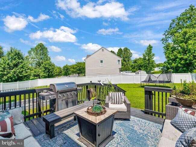 Building Photo - 7304 Checkerberry Way