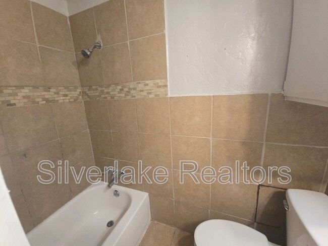 Building Photo - 2900 Laramie St