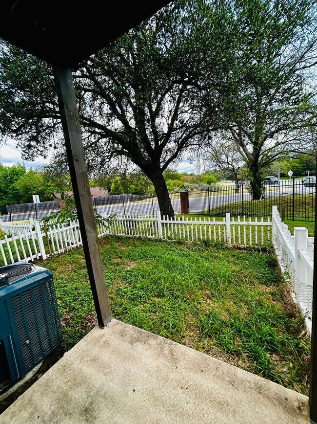 Building Photo - 1841 River Crossing Cir