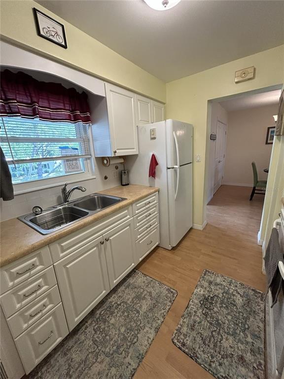 Building Photo - 3900 Roxane Blvd