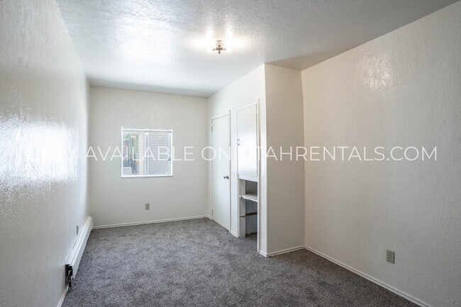 Building Photo - 131 E 300 S