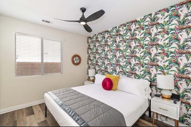 Building Photo - 80746 Diamondback Trail