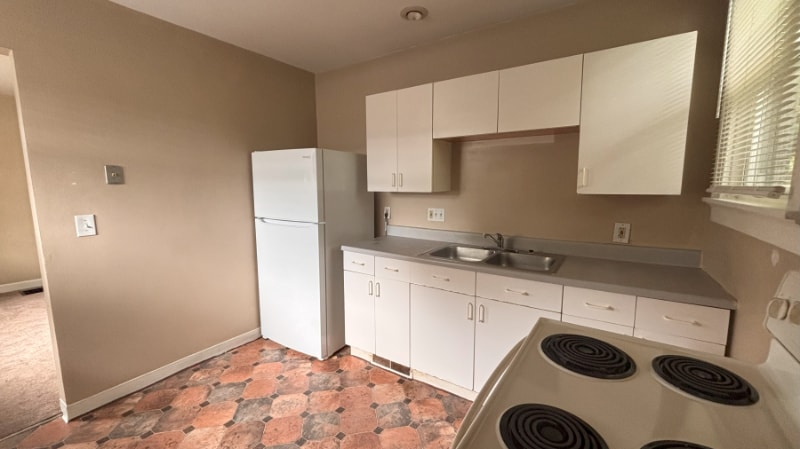 Building Photo - 330 Lilienthal St