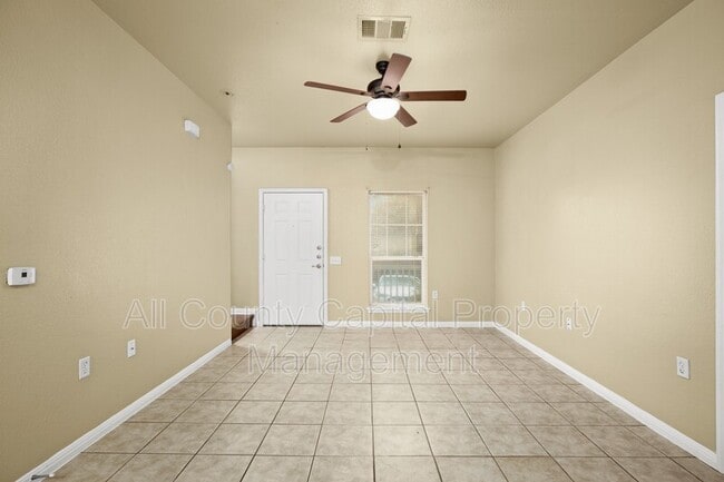 Building Photo - 1812 Maple Ave