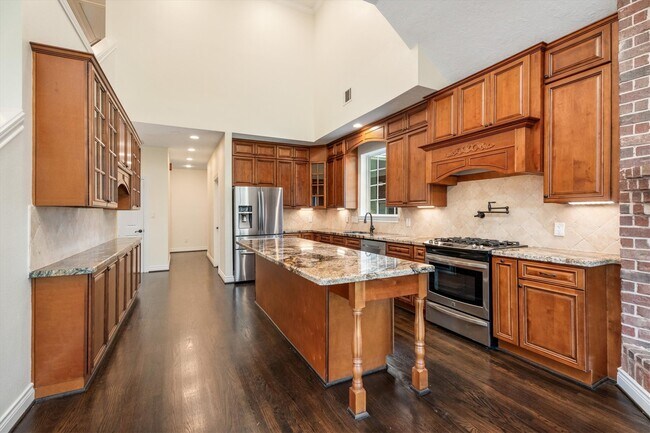 Building Photo - 14102 Champions Hamlet Ct