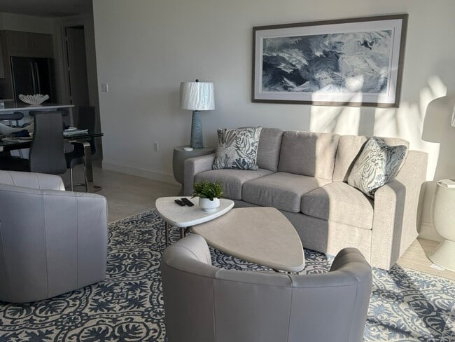 Building Photo - 1111 Central Ave