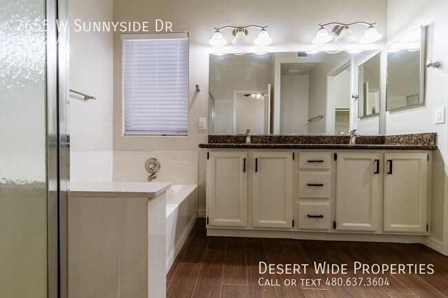 Building Photo - 7655 W Sunnyside Dr