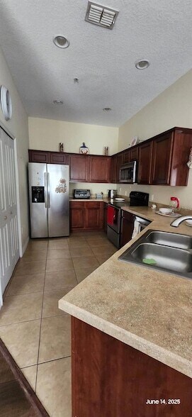 Building Photo - 7110 Red Lantern Dr