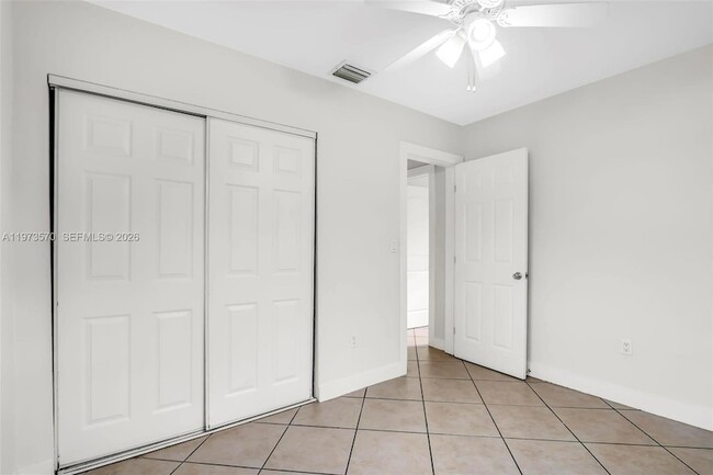 Building Photo - 1130 N 70th Ave