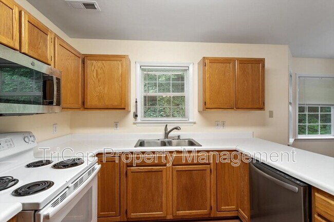 Building Photo - 120 Arbor Glen Ct