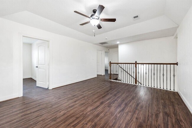Building Photo - 18909 Walden Forest Dr