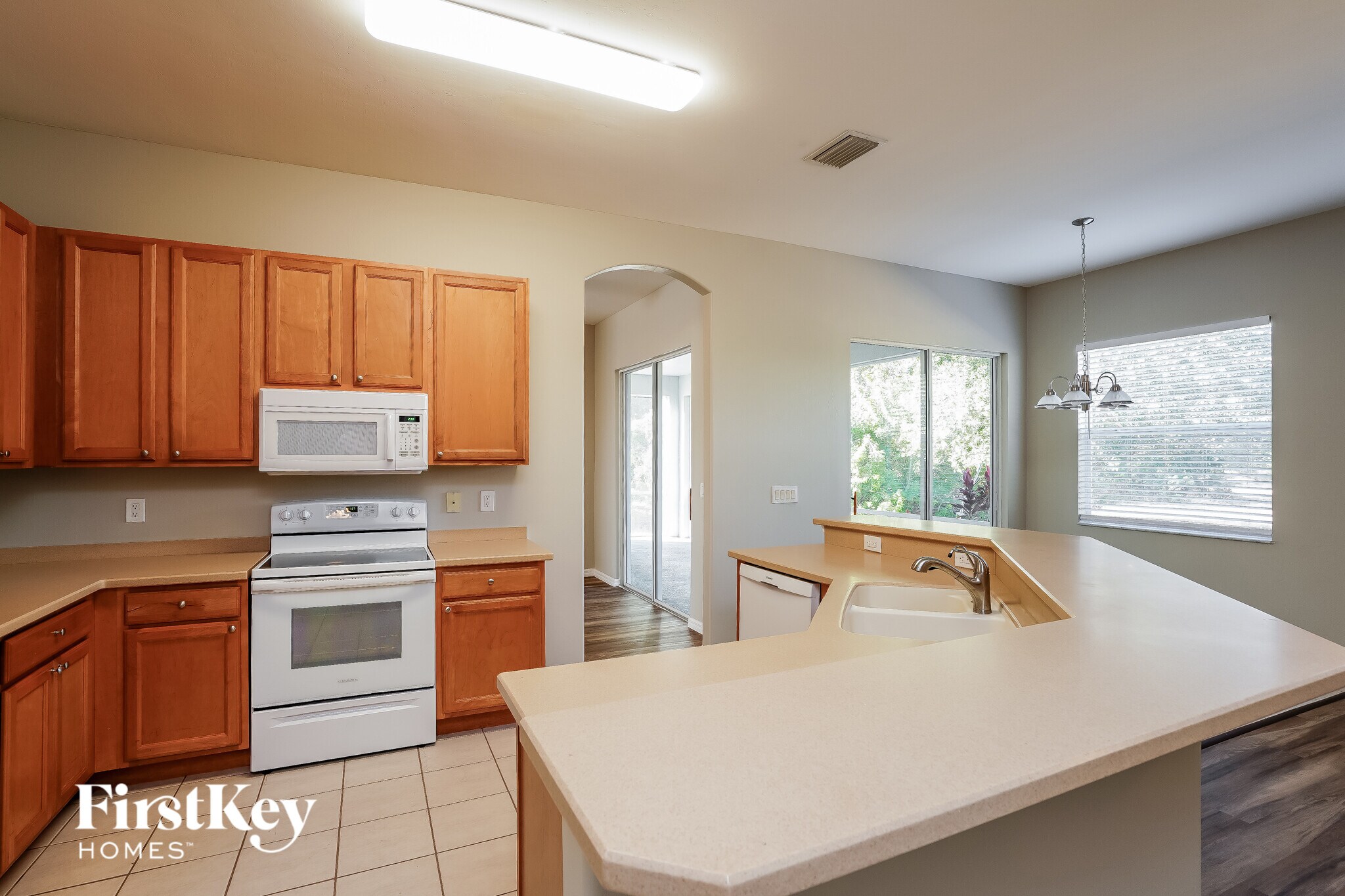 Building Photo - 2302 NW 27th Ave